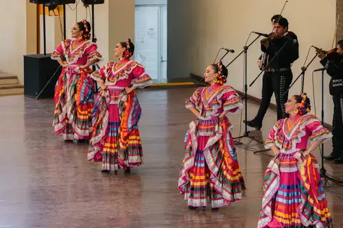 stage performance ballet folklórico de mission live